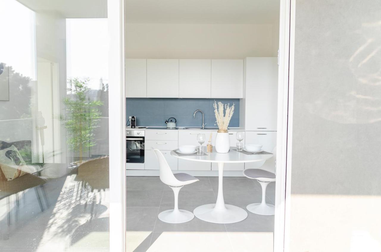 Apulialux - Exclusive And Modern City View, Private Parking Apartment Bari Exterior photo